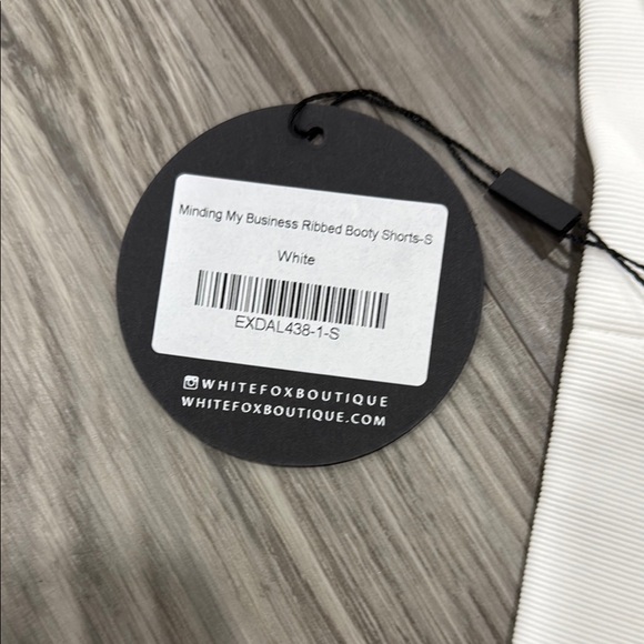 White Fox Ribbed Booty shorts - Picture 2 of 2